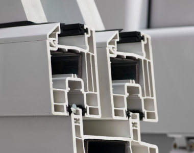 EcoProfiles-gerecyclede-kunststof-profielen Drie gerecyclede kunststof profielen